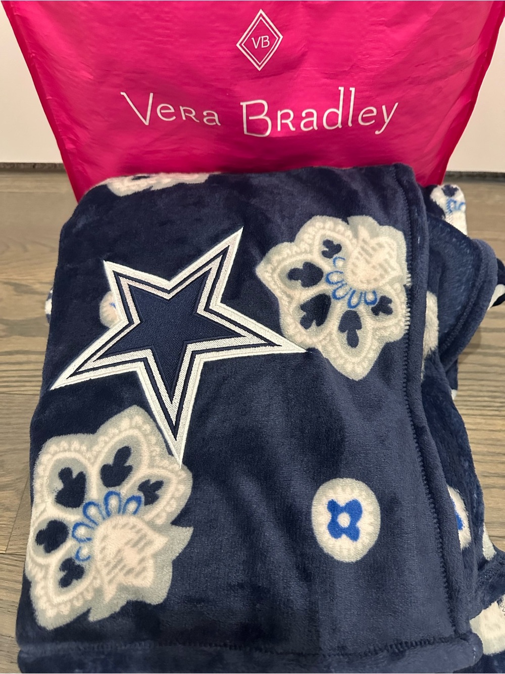 Dallas Cowboys Vera Bradley NFL Oversized Throw Blanket NWT